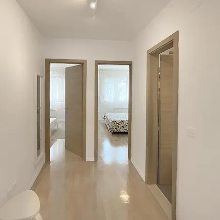 Ovus Apartment Split